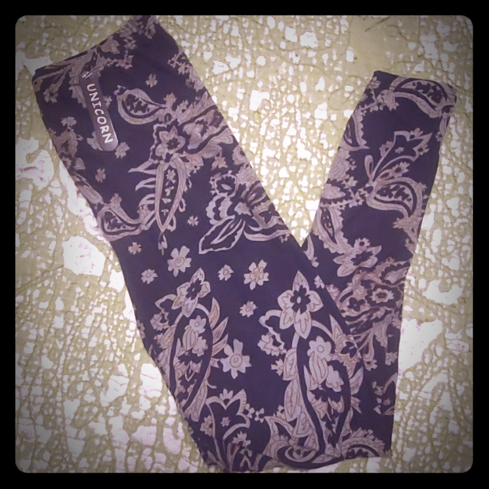 Unicorn  navy blue/ gray paisly like leggings